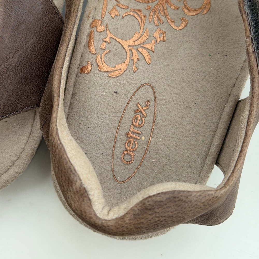Aetrex Jillian Braided Leather Strap Sandal - Picture 5 of 5